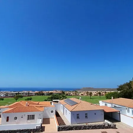 Amarilla Golf Family San Miguel de Abona